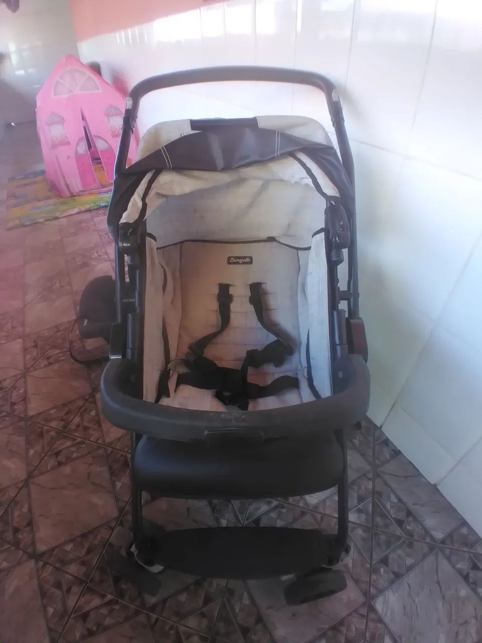 Vendo carrinho de bebê burigoto 