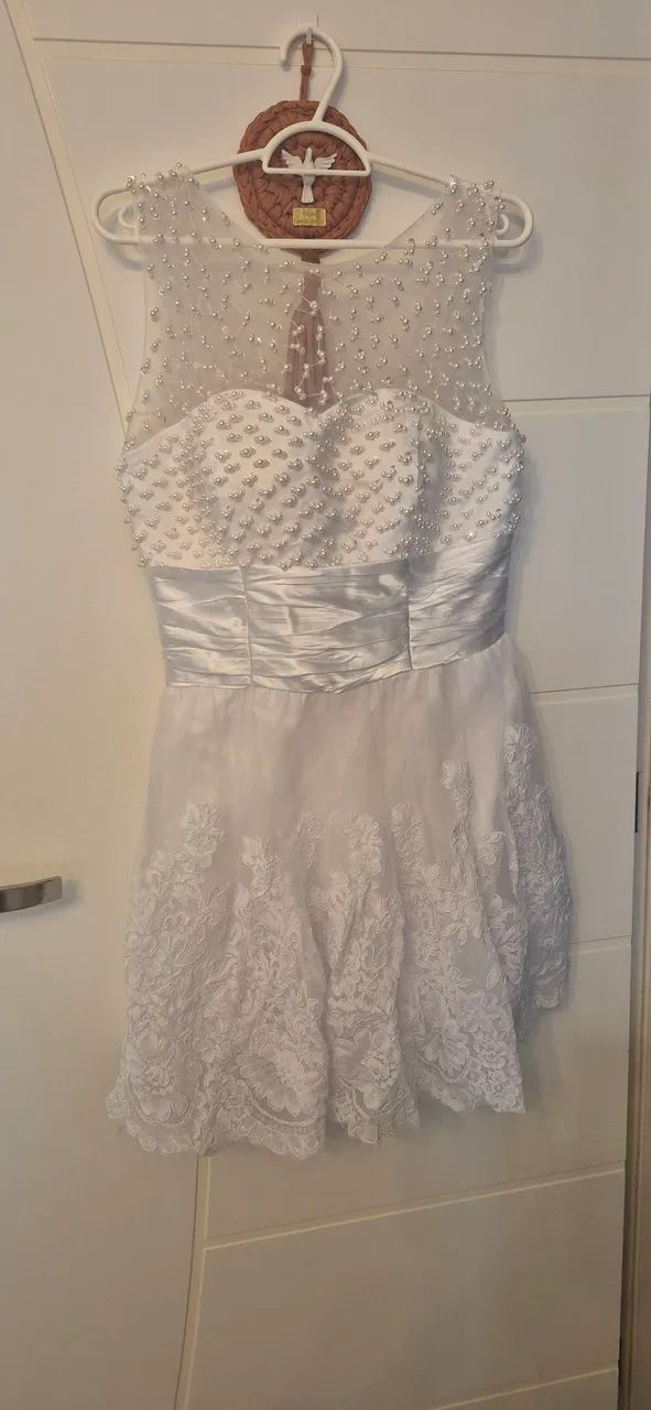 Vestido Branco Bordado