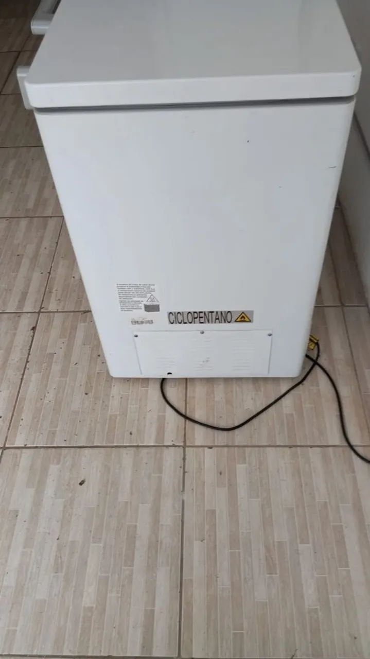 VENDO FREZZER MIDEA FUNCIONANDO PERFEITAMENTE - Geladeiras e