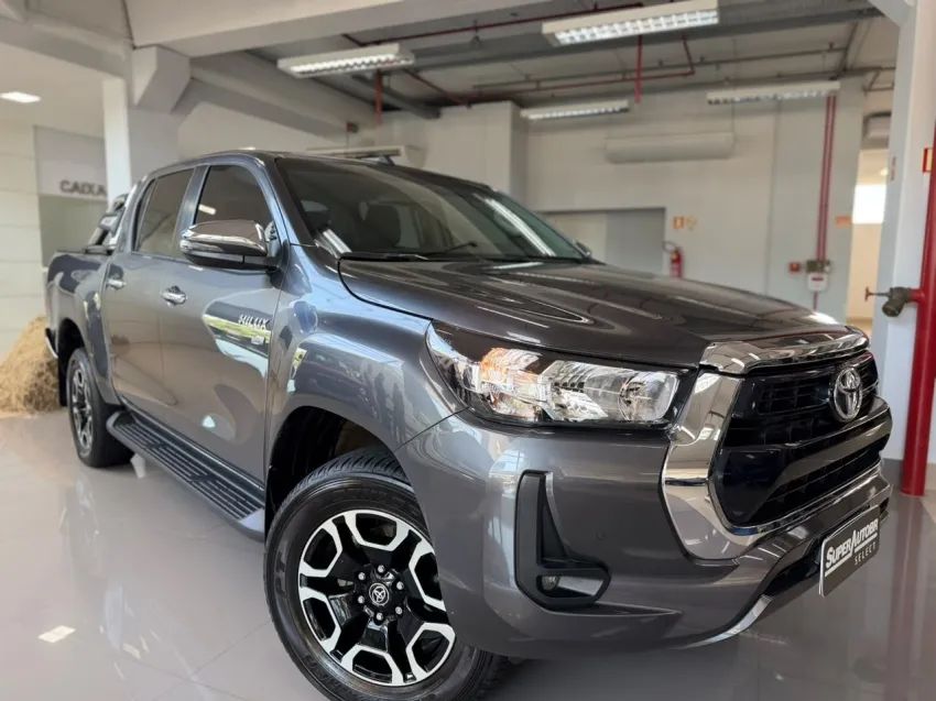 Toyota Hilux CD SRV 4X2 2.7 FLEX 16V AUT. 2021