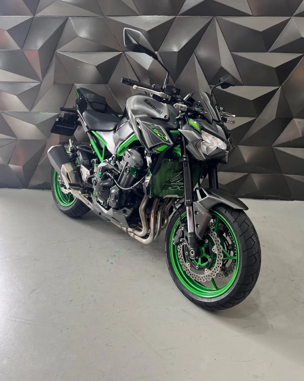 Z 900