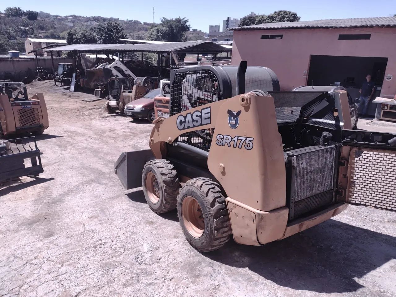 Mini carregadeira SR175 CASE ano 2015 - Foto 3