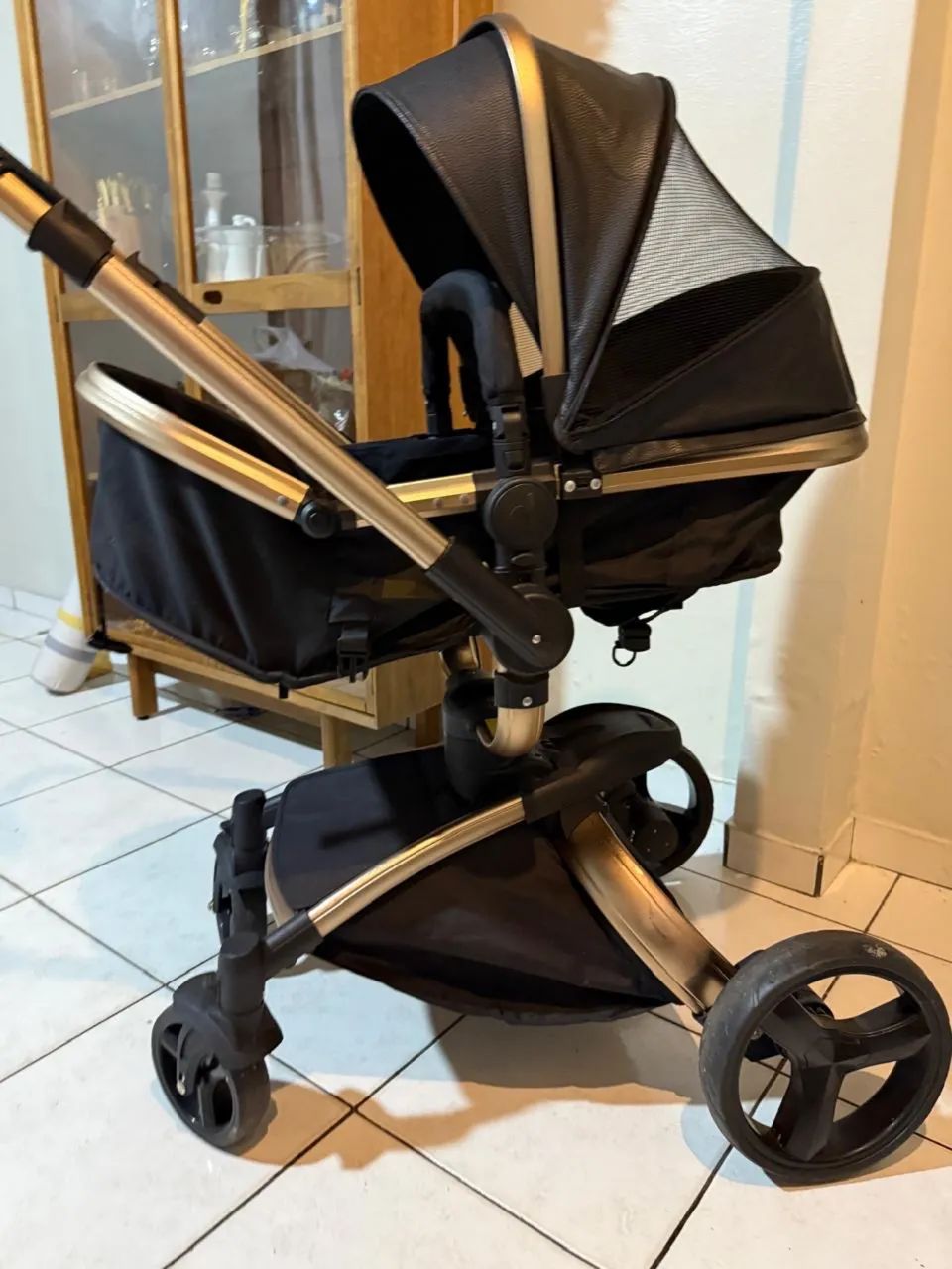     Carrinho de Bebê Vulkan Golden 3 em 1 + Bebê Conforto e Base - Foto 5