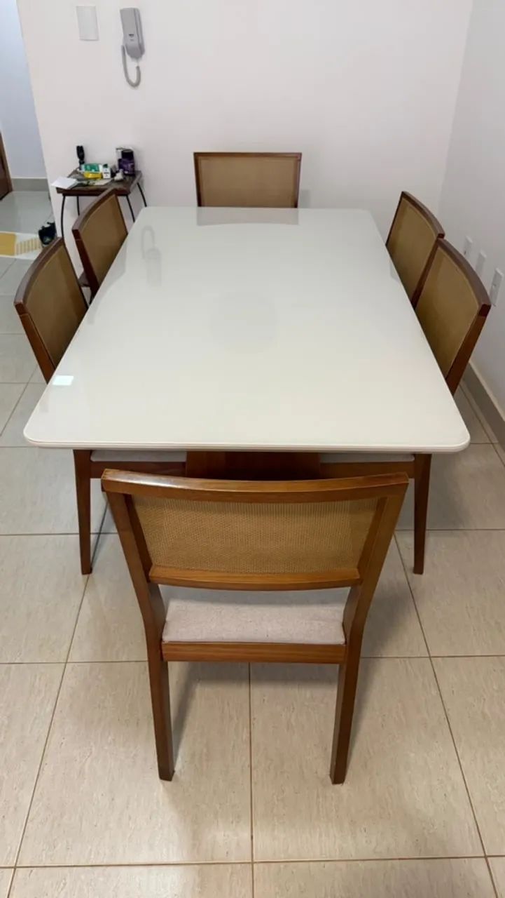 Mesa Nova de 6 lugares com Cadeiras - Foto 3