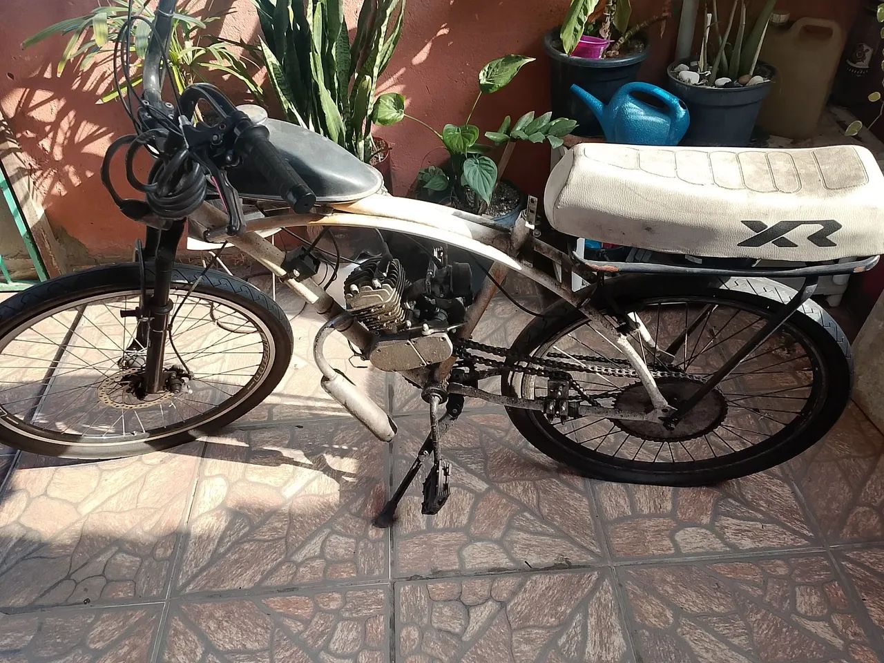 Bicicleta motorizada 80 cilindradas branca - Foto 5