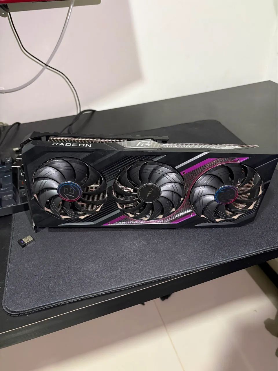RX 7700XT Phantom Gaming