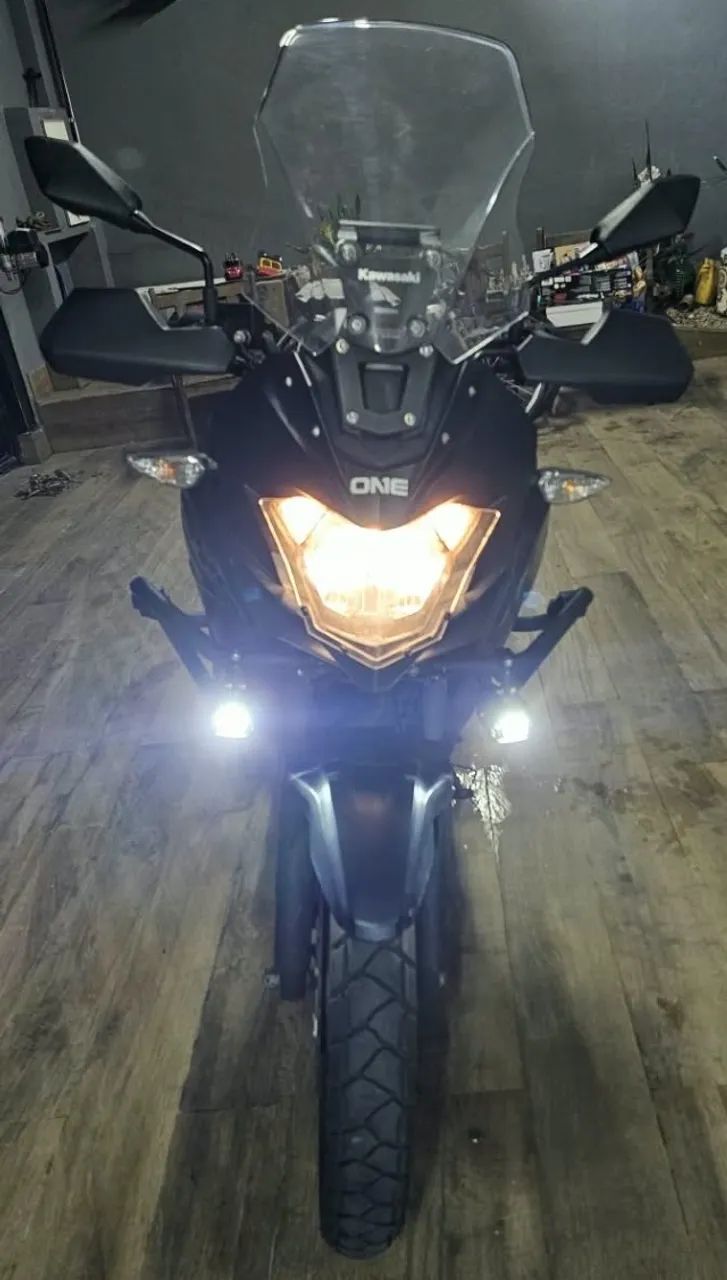 Versys 300 completa - Foto 5