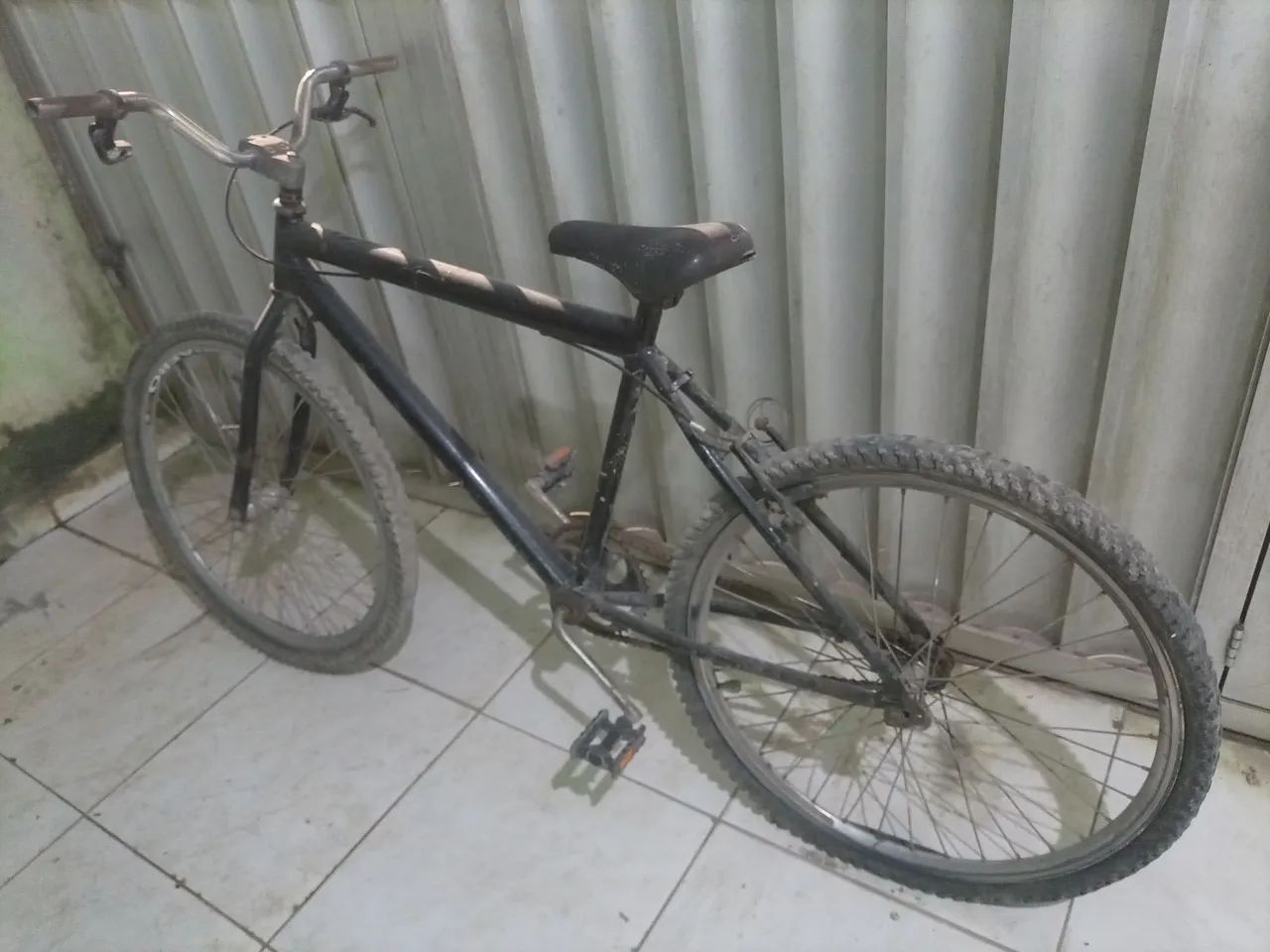 Bicicleta com alguns consertos pra fazer - Foto 3