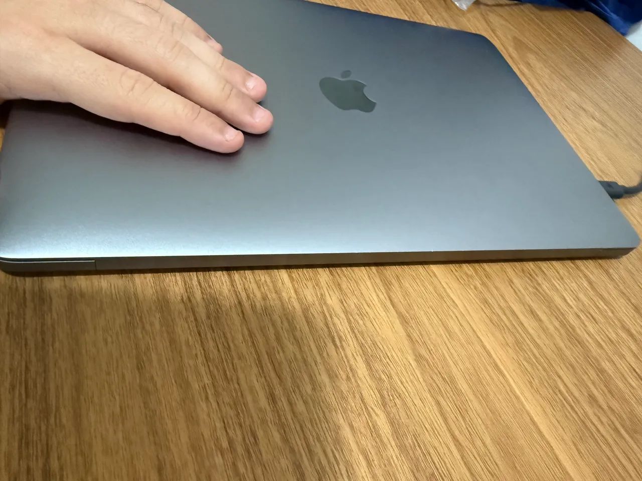 MacBook Pro 13 2019 | i5 Quad-Core | 8GB RAM | SSD 256GB
