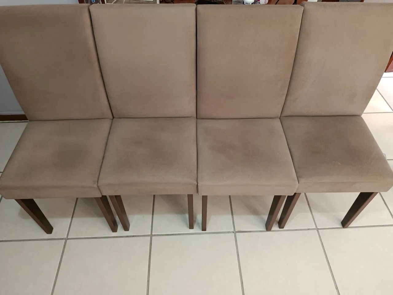 Mesa de Jantar com 4 cadeiras  - Foto 4