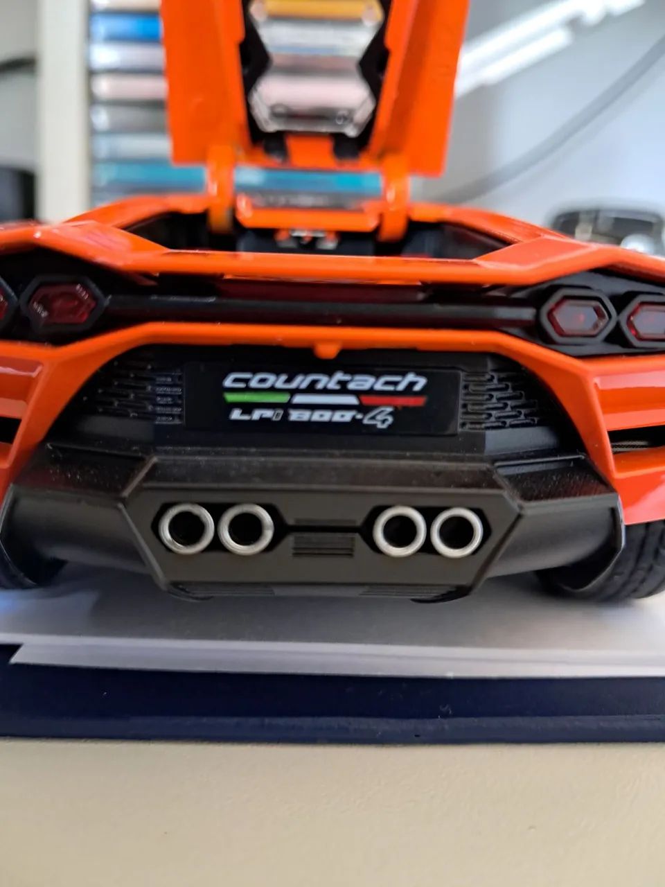 LAMBORGHINI COUNTHACH 1/24 LARANJA 1/24 - Foto 5