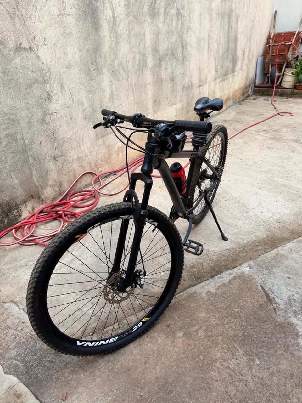 Bicicleta Absolute Nero