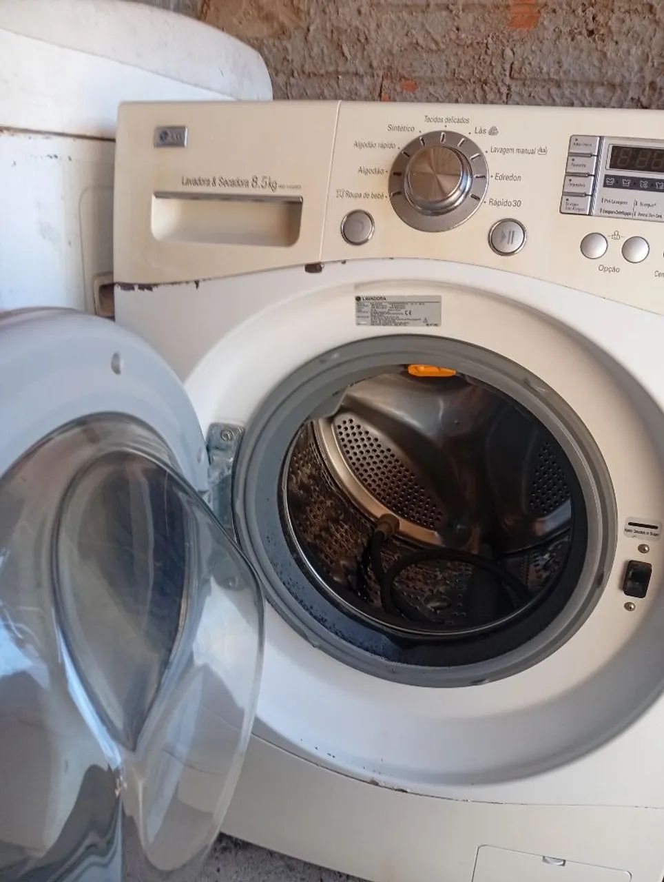 Vendo lava e seca LG de 8.5 KG funcionando  perfeitamente - Foto 5