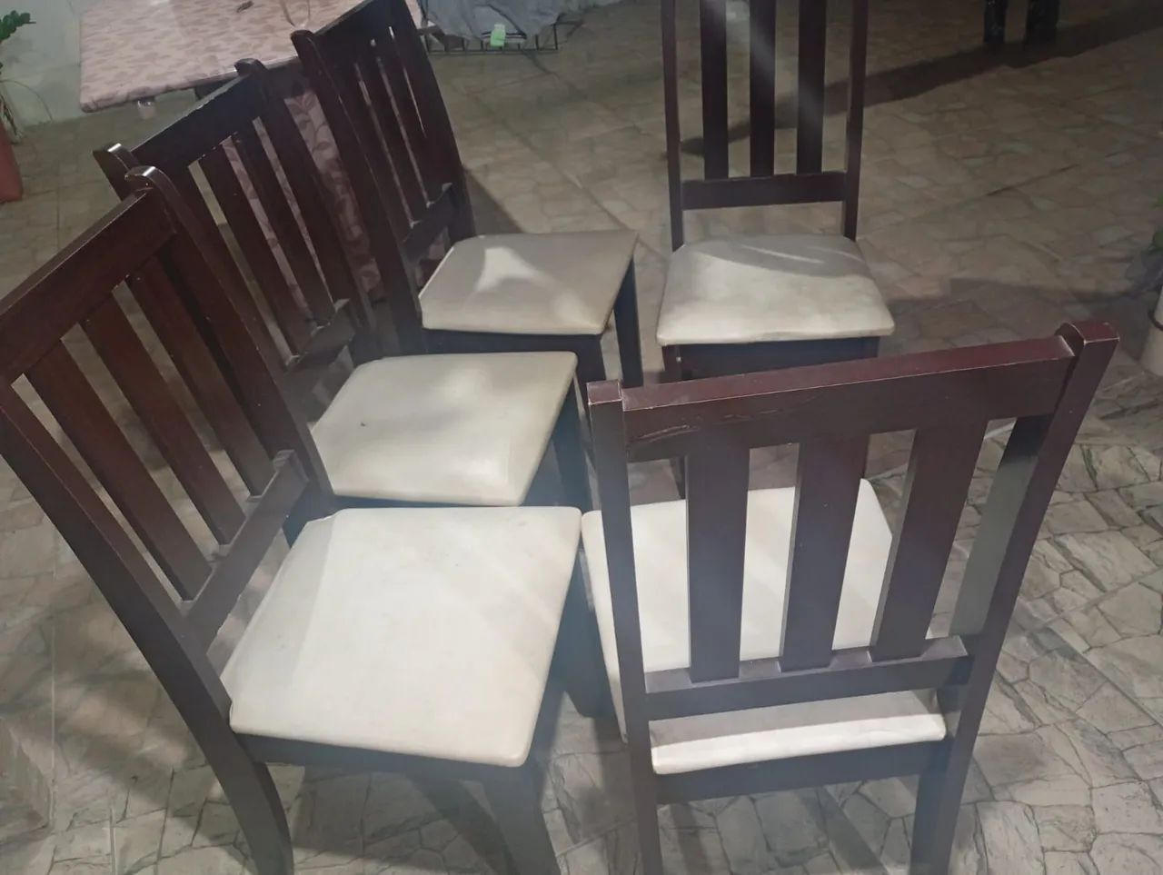 Cadeira jantar  são 5  - Foto 2