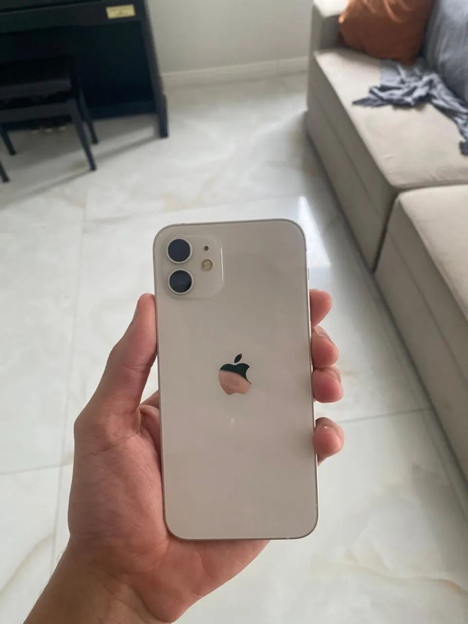 iPhone 12 