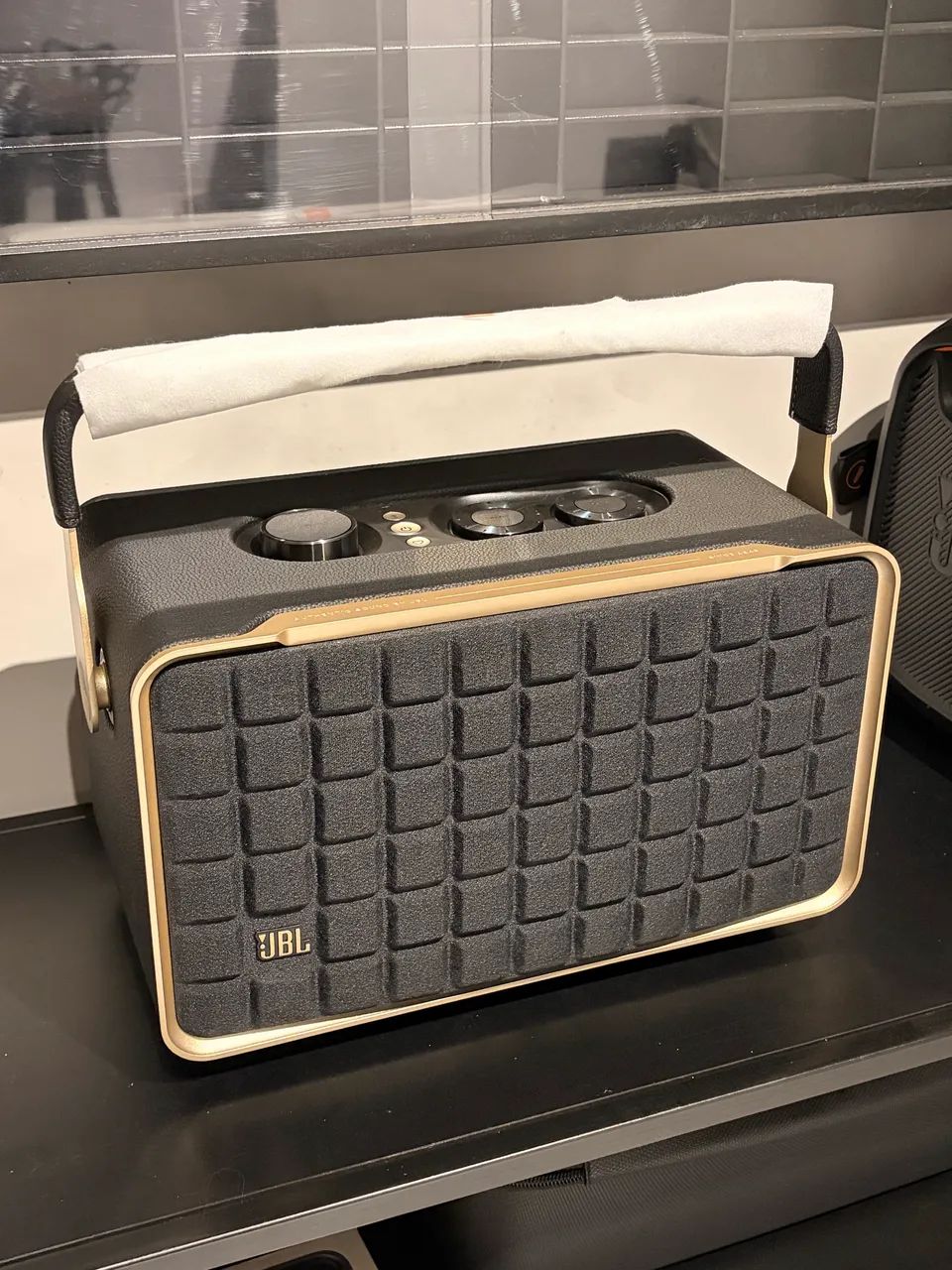 JBL Authentics 300 Wi-Fi e Bluetooth