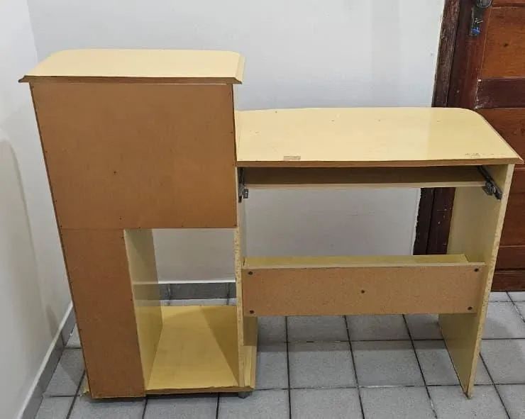 Mesa escrivaninha para computador ou estudos 441092045790269444