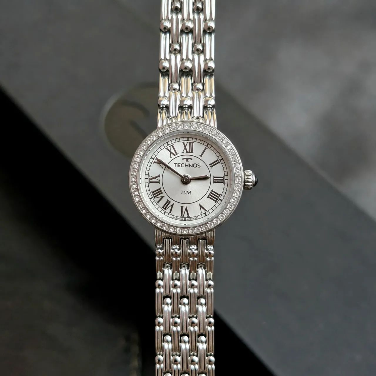 Relógio Technos Mini Joia 23mm Prata branco 2025LUX/1K