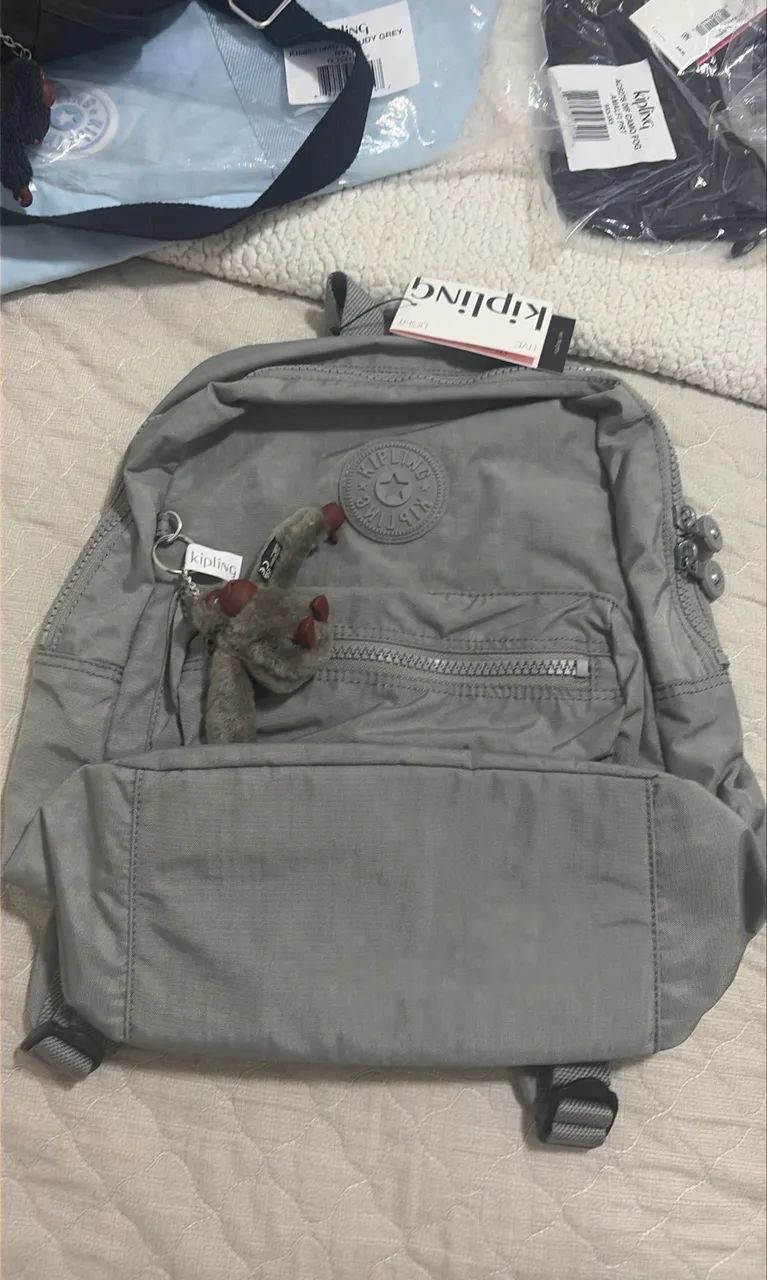 Mochila Kipling Rylie cinza