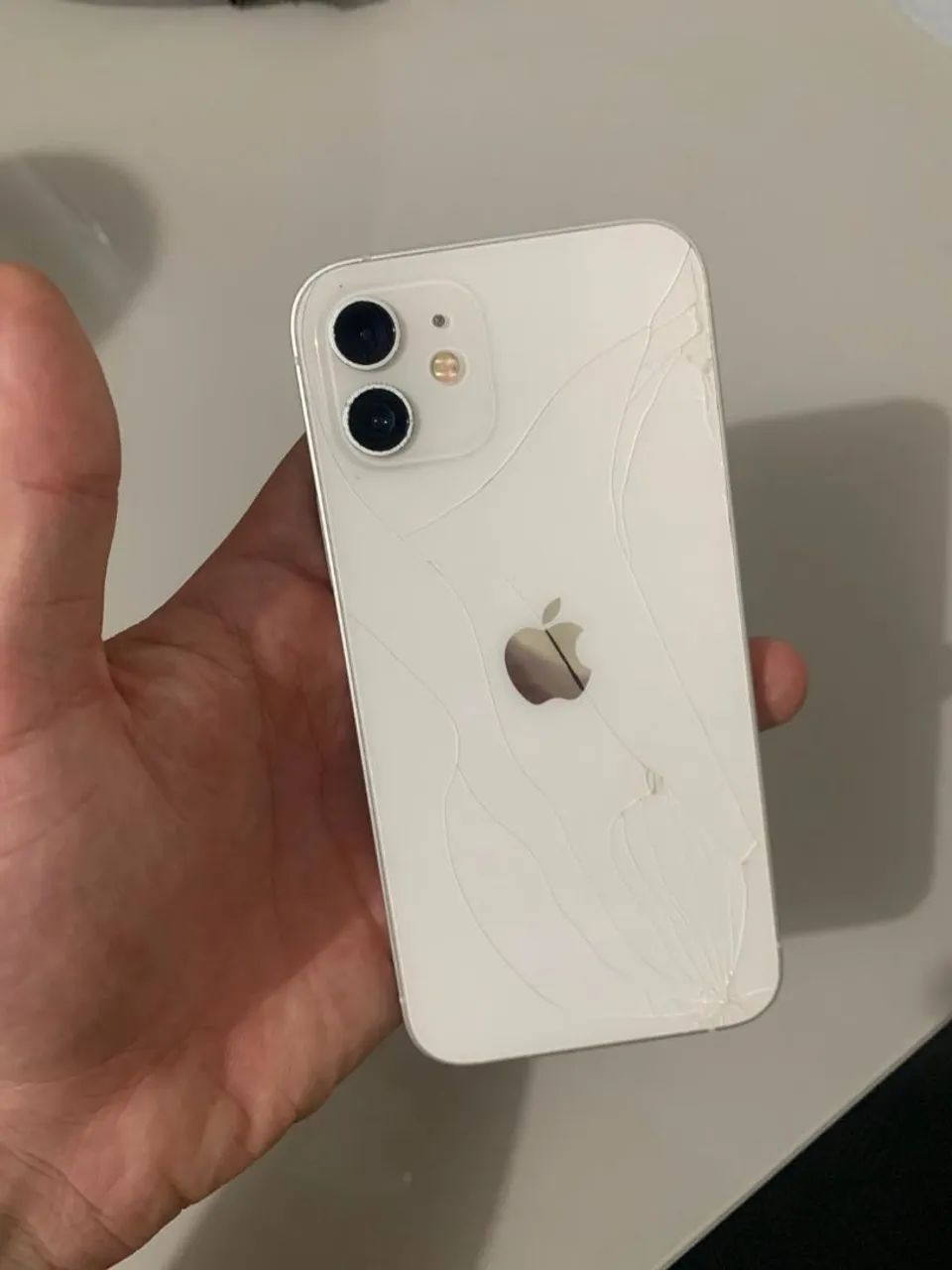 iPhone 12  - Foto 2