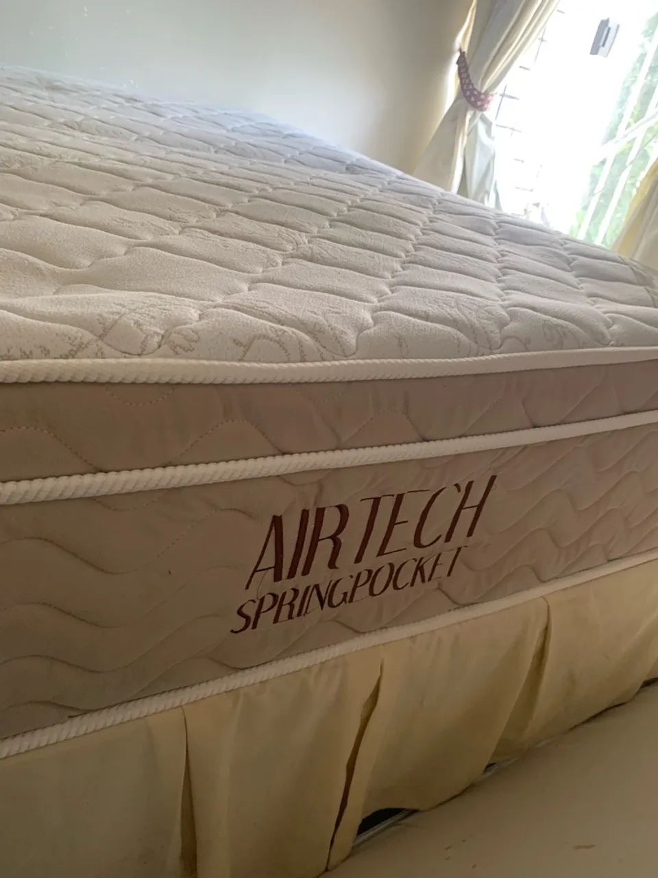 Cama box casal semi nova
