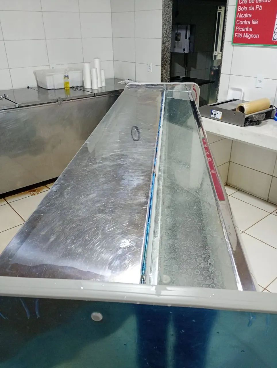 Expositor para carnes Polo Frio, 2 metros - Foto 4