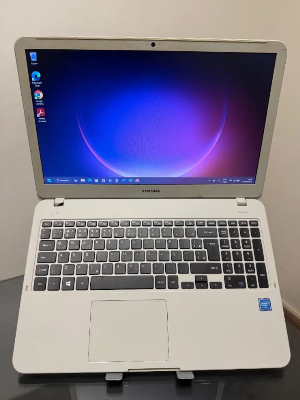 Notebook Samsung Essencial  - Intel Celeron 9°- 8GB RAM DDR4- SSD 128GB - 15P - Completo