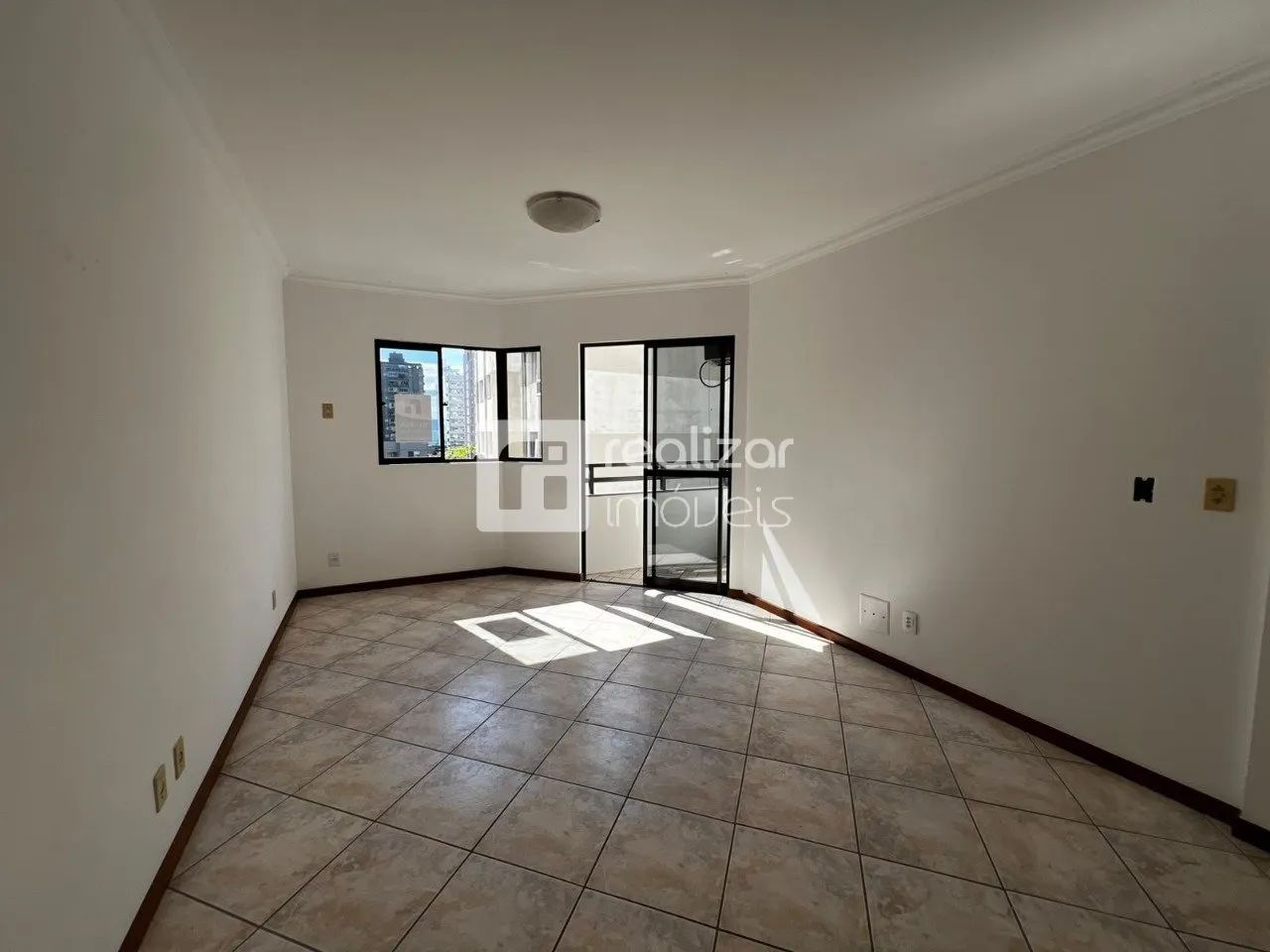 Apartamento com 3 quartos no Bairro Centro - Florianópolis