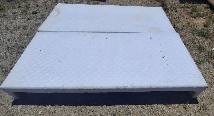 Base de cama queensize branca, com espaço para auxiliar. - Foto 3