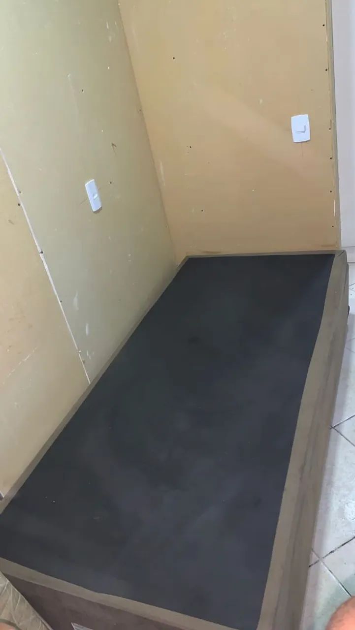 Cama de solteiro  baú