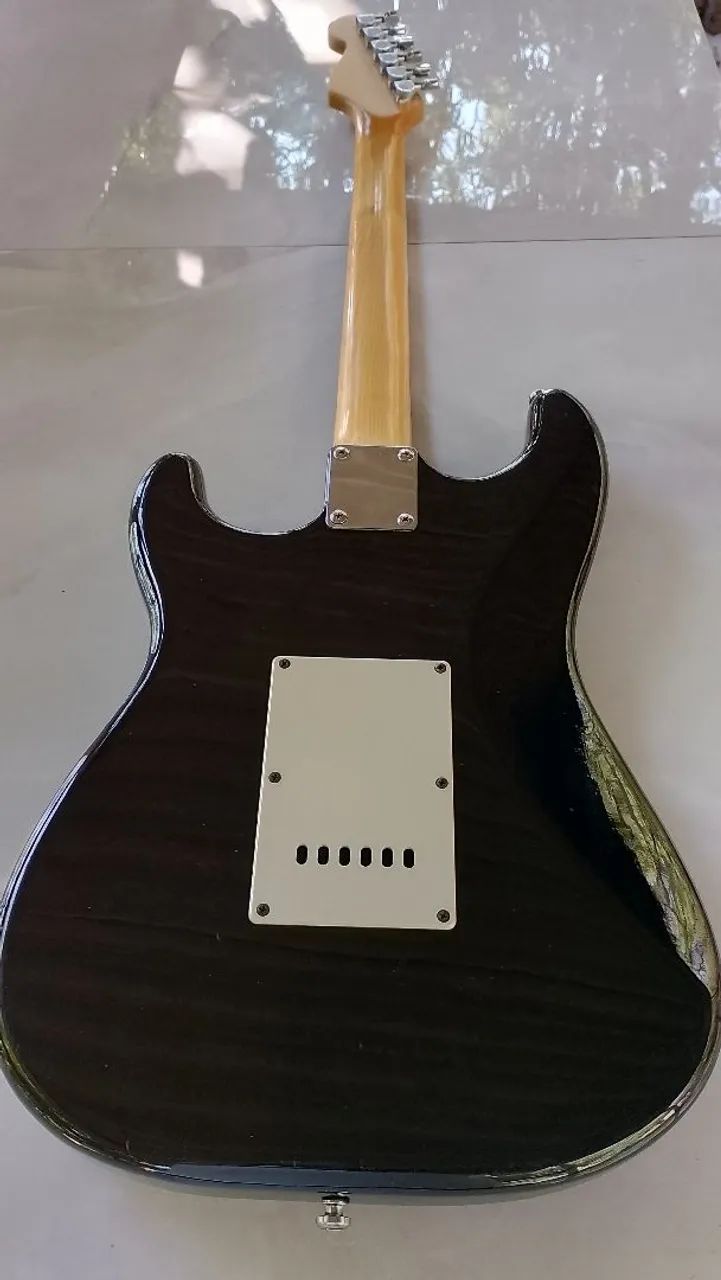 Guitarra stratocaster  - Foto 4