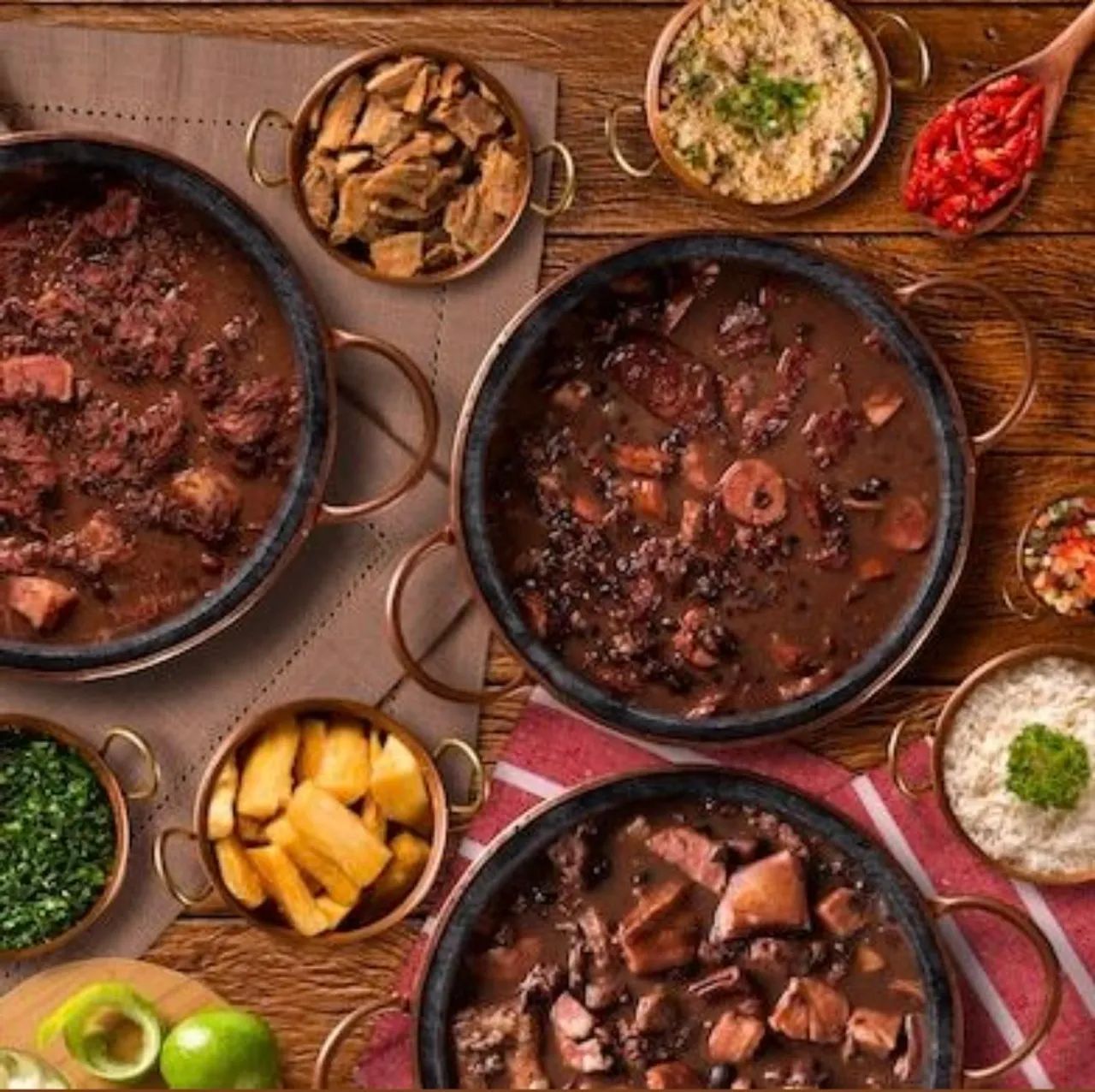 PRECISA-SE DE AUXILIAR DE COZINHA COM EXPERIÊNCIA  - Foto 3