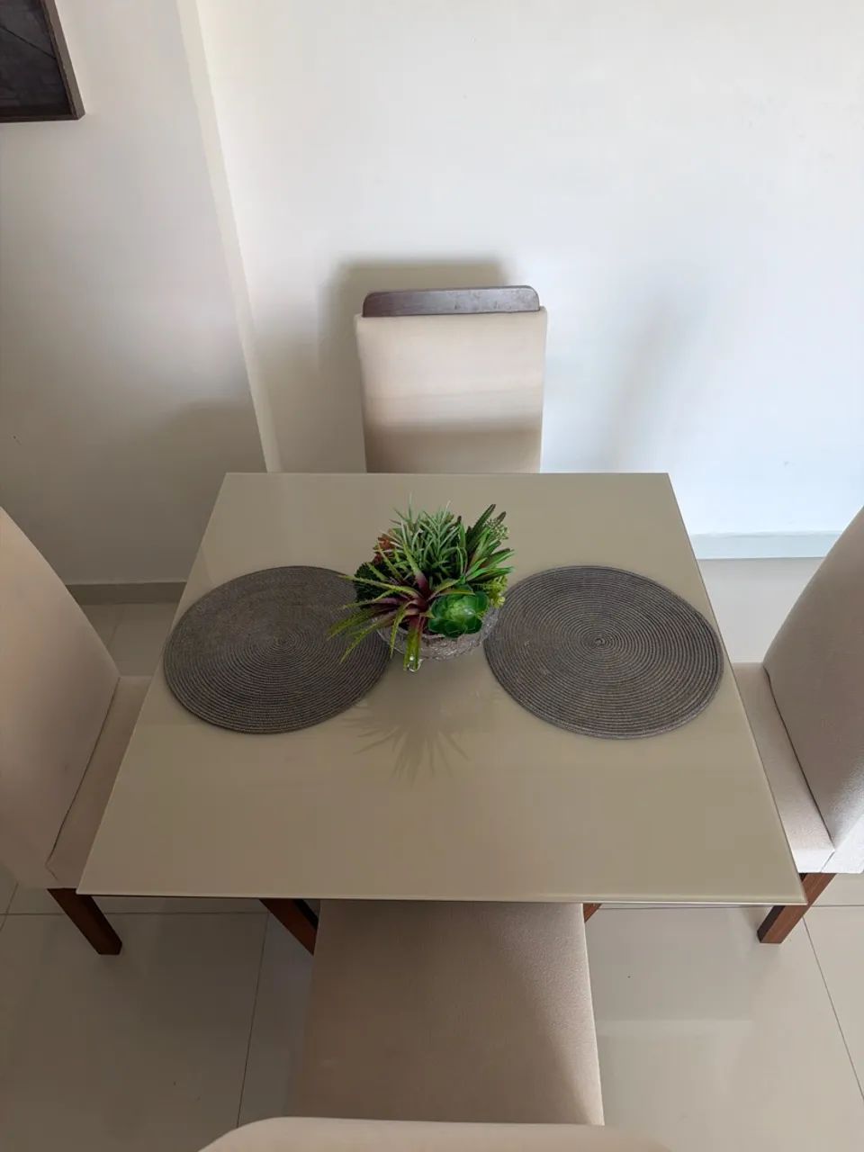 Mesa de jantar 4 lugares + 4 Cadeiras  - Foto 3