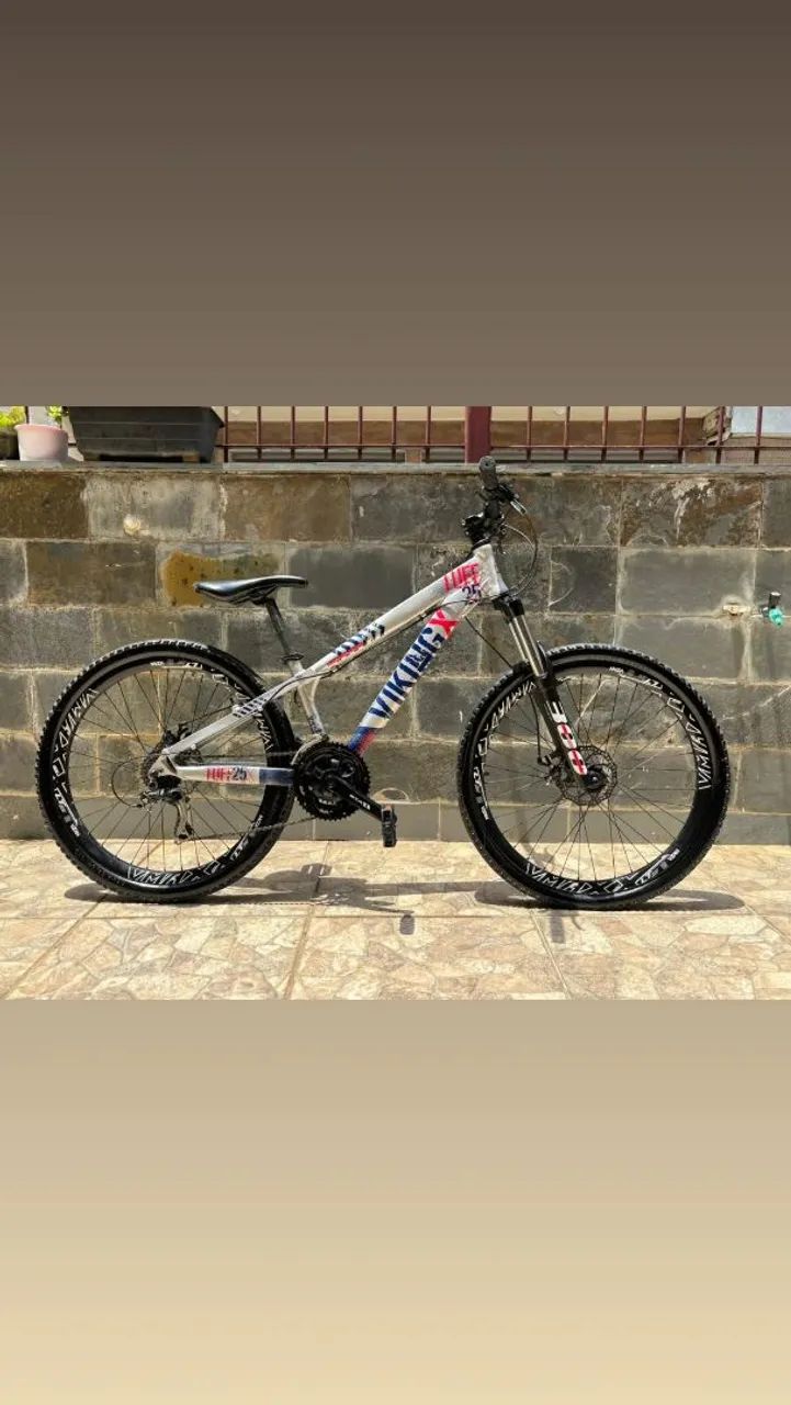 Bicicleta pouco usada 