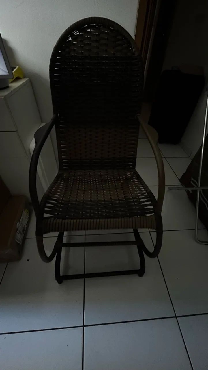 Cadeira de balanço  - Foto 3