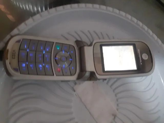 Celular antigo Motorola 323