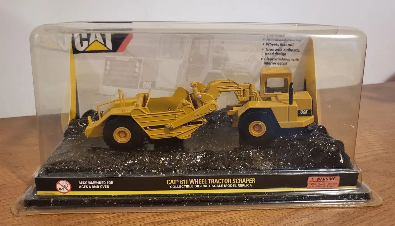 Trator Scraper Cat 611- item de colecionadores - Tratores e