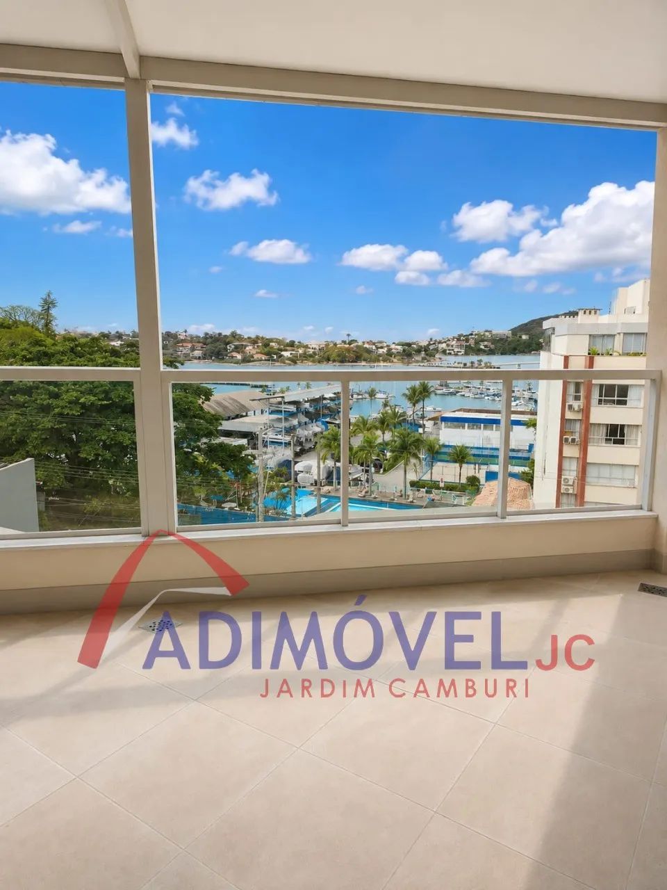 Apartamento na Praia do Canto! Com 2 Quartos, 1 Suíte, 70m².!