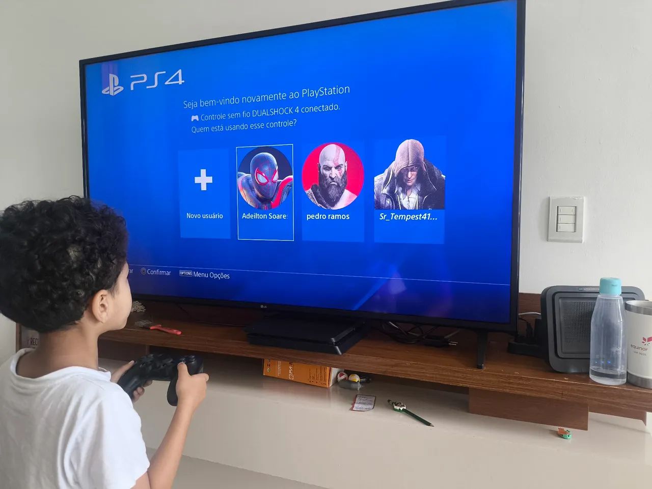 Ps4 slin com 2 controles  - Foto 3