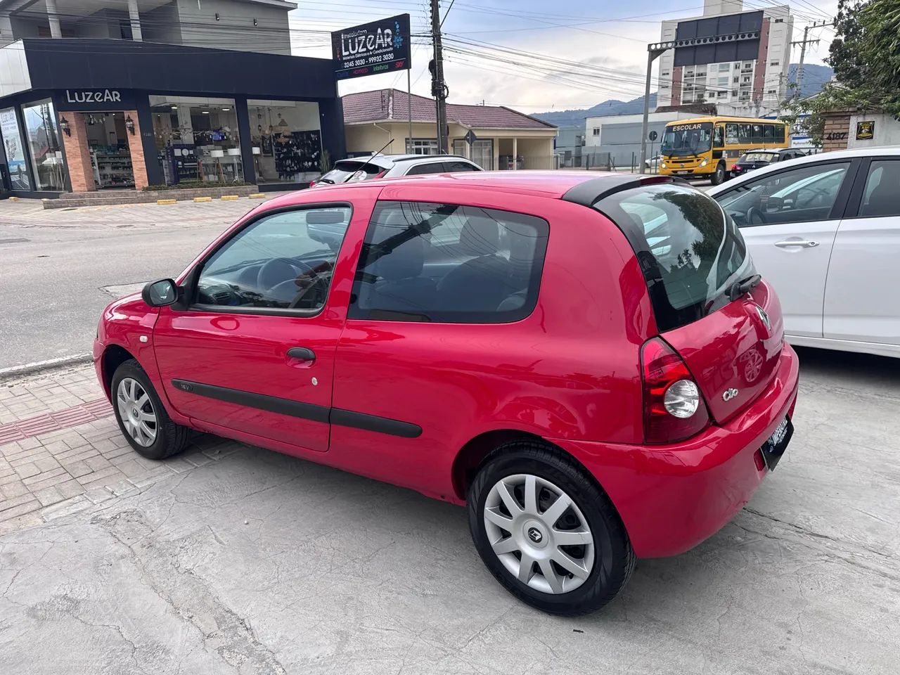 Renault Clio Hi-flex 1.0 16V 3P 2011 - Foto 5