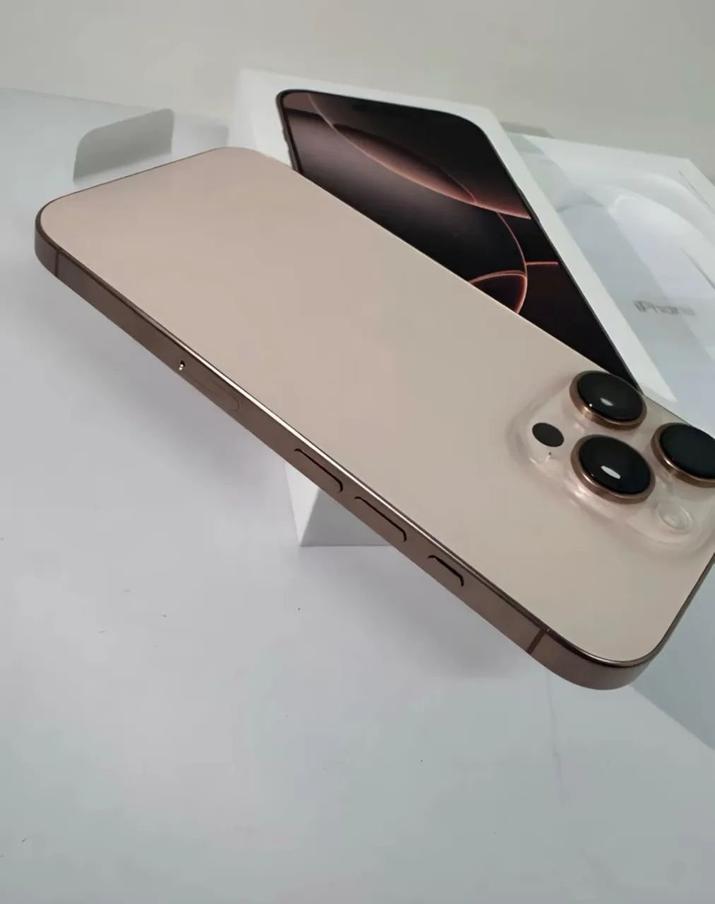 IPHONE 16 PRO MAX DESERT - Foto 3
