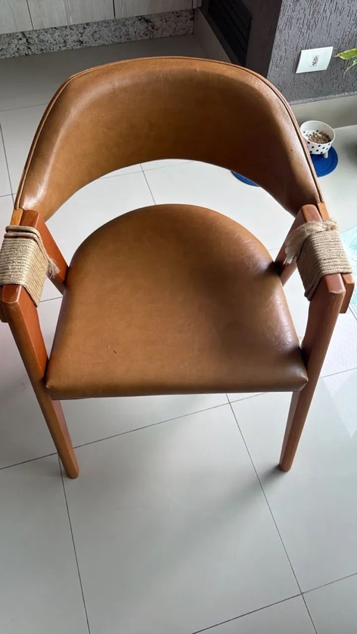 Mesa com 4 cadeiras  - Foto 3