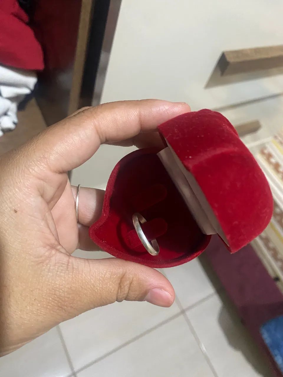 Vendo uma aliança em prata - Foto 3
