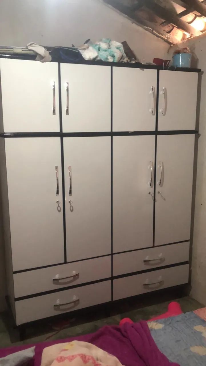 Guarda-roupa Novo