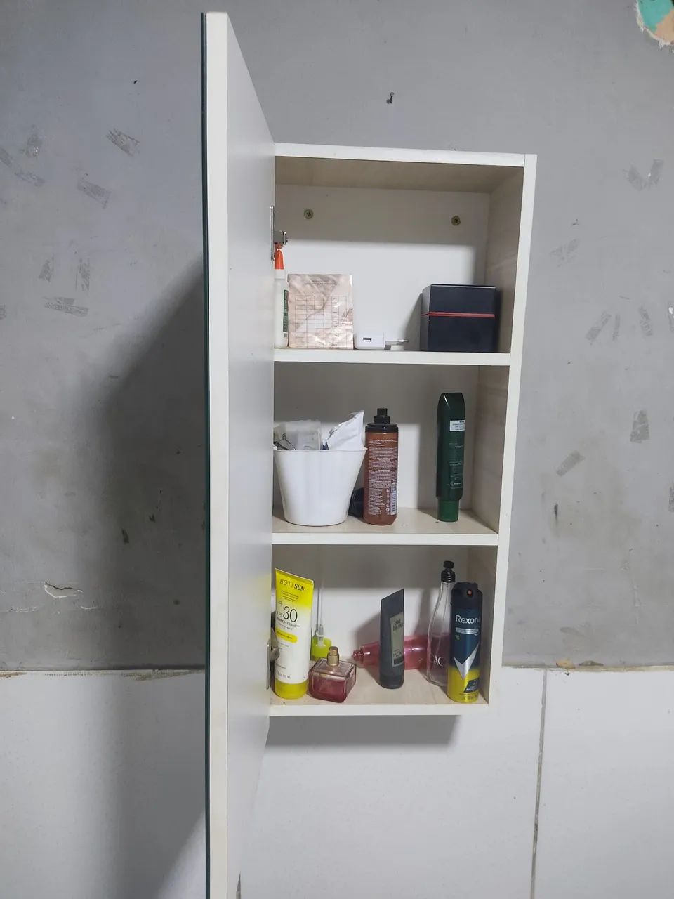 Armário de Parede em MDF com Espelho - R$ 130 - Foto 2