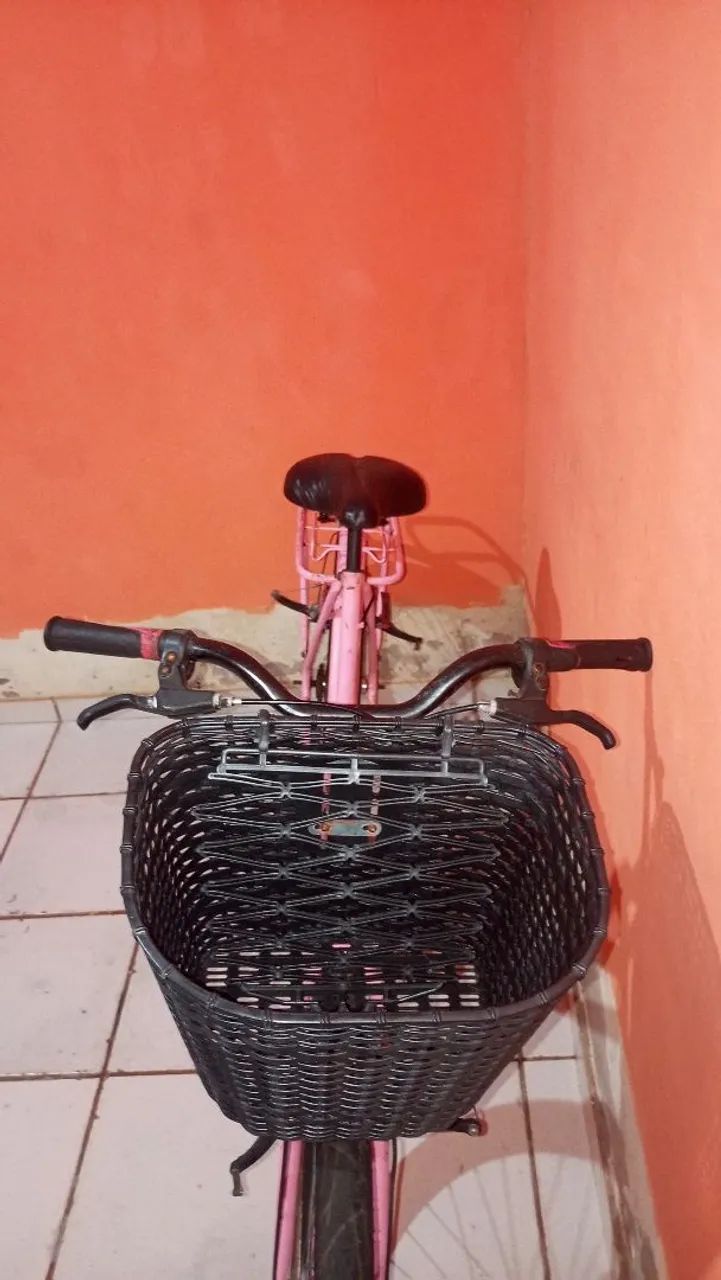 Bicicleta rosa aro 26 em ótimo estado  - Foto 4