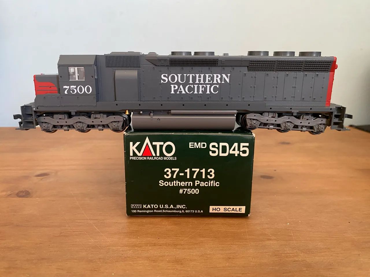 Locomotiva KATO SD45 HO SP - Hobbies e coleções - Silveira, Santo