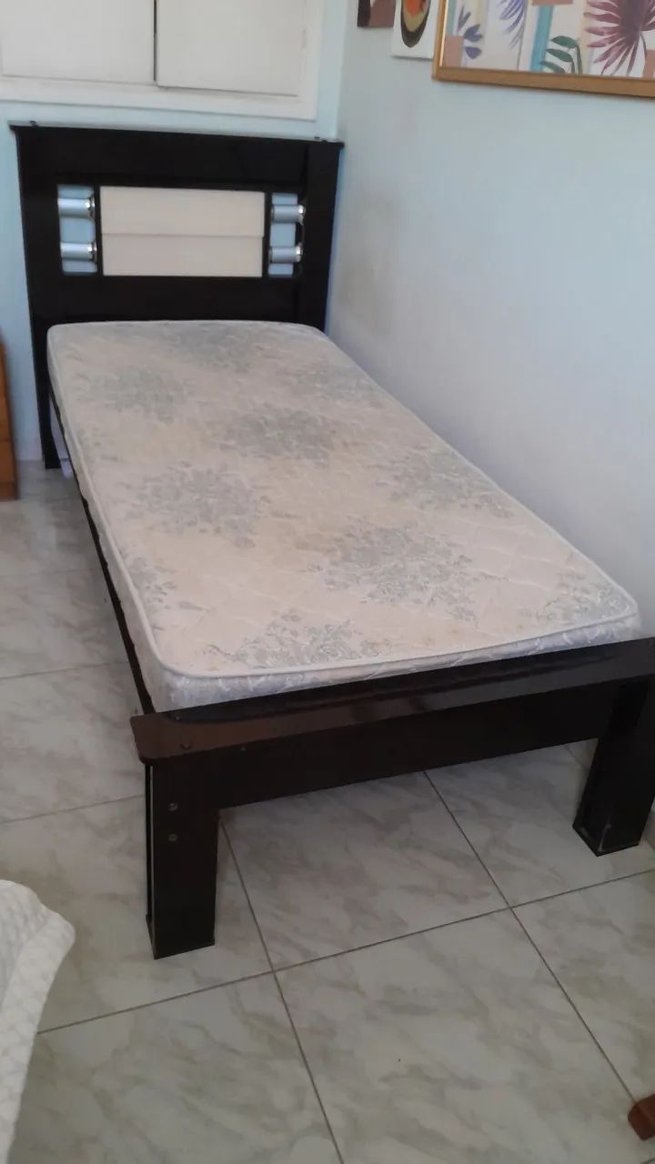 GUARDA ROUPA + CAMA SOLT. COM COLCHÃO  - Foto 3
