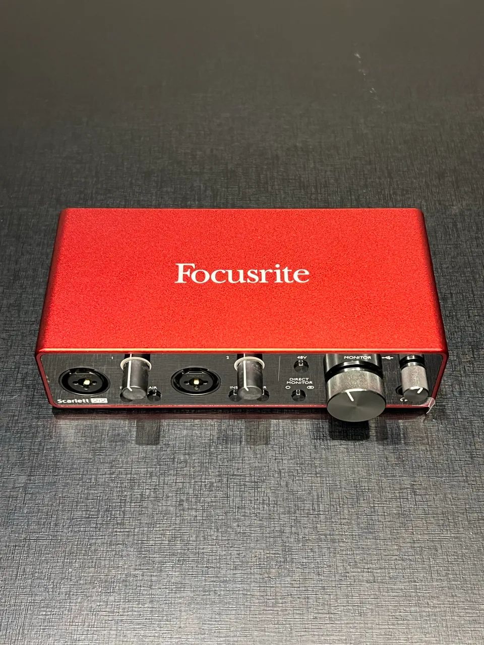 Focusrite Scarlett 2i2 (3ª geração) Interface de áudio - Foto 3