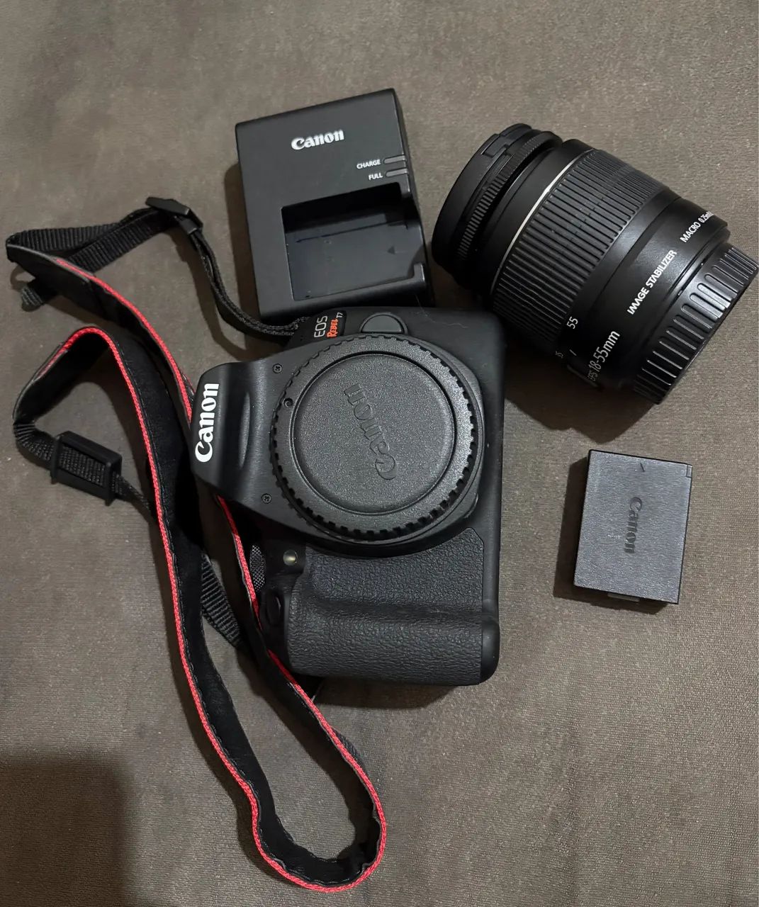 Canon T7